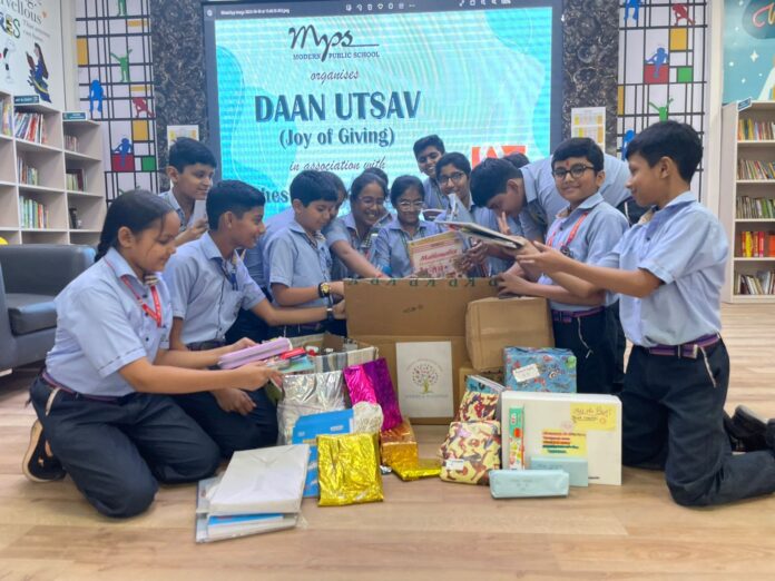 Wishes and Blessings ropes in MPS to celebrate Daan Utsav – Festival of Giving