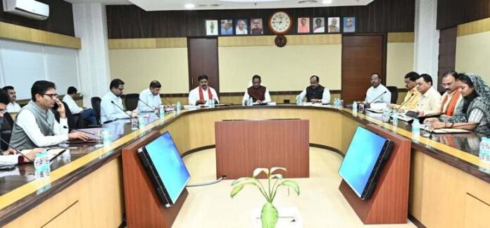 20250630131601_cabinet-vishnu-780x363