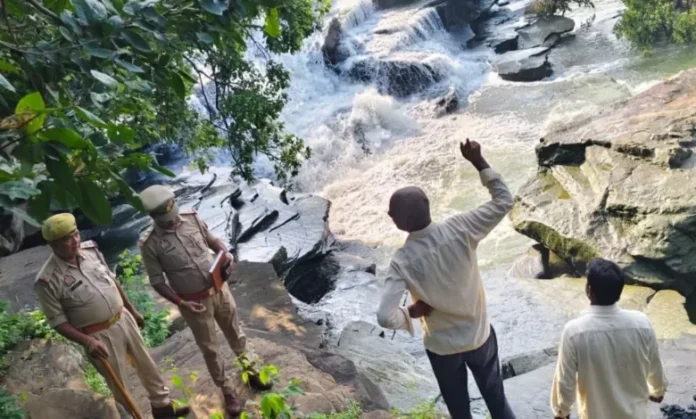 22_09_2025-fall_24055828-780x470